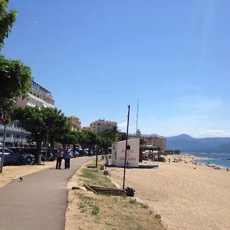 Apartment Joli F2 200m: Ajaccio (Corsica)